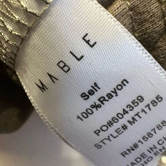 Mable AMORET SLEEVELESS CROP TOP  Small Olive Green - Picture 4 of 4